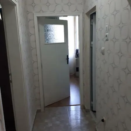 Two-bedroom In Burgas Apartamento